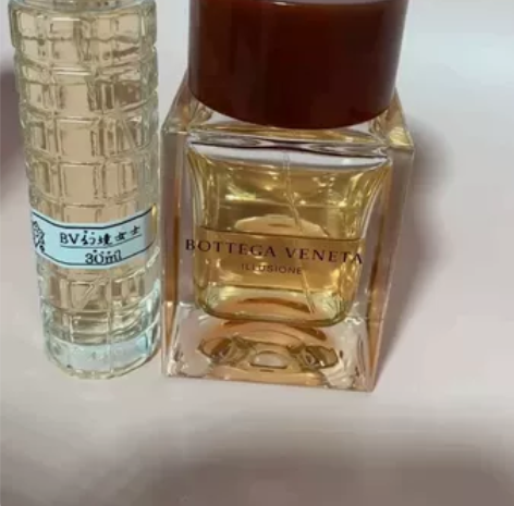 出一瓶闲置的葆蝶家BV幻境30ml分装香水...