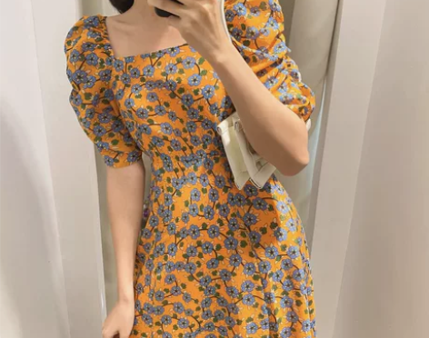 法式碎花连衣裙女收腰2020夏新款泡泡袖油...