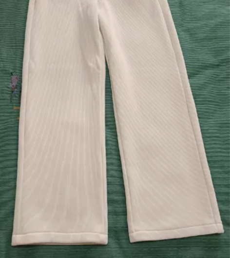 米白色灯芯绒直筒裤  加绒  尺码L码  ...