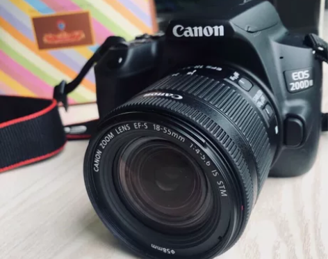 佳能【EOS 200D II】 以前被朋友...