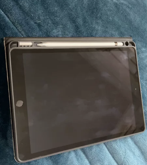 ipad 2019款 32g 带一代笔 2...