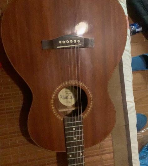 great divide吉他 朋友送的 在...