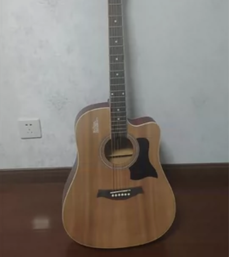 吉他，没用过几回，低价出 感兴趣的话点“我...