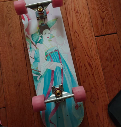 斯威滑板，买来给孩子玩的，玩的时间累计起来...