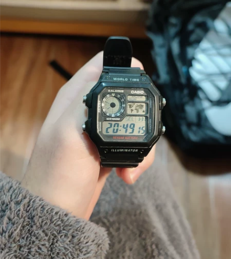 卡西欧小方块,高中生自用,放在家里吃灰,价...