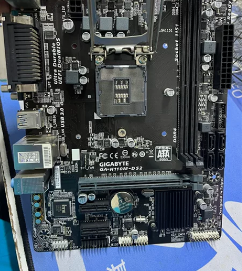 技嘉主板 h110m-ds2坏的 不亮 不...