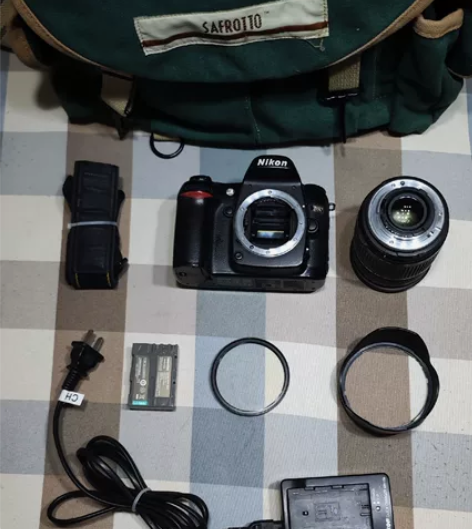 尼康D80，入门级单反，APS-C画幅 机...