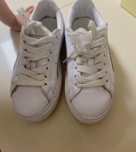 彪马小白鞋 购于本地专柜，35码，鞋扣处轻...
