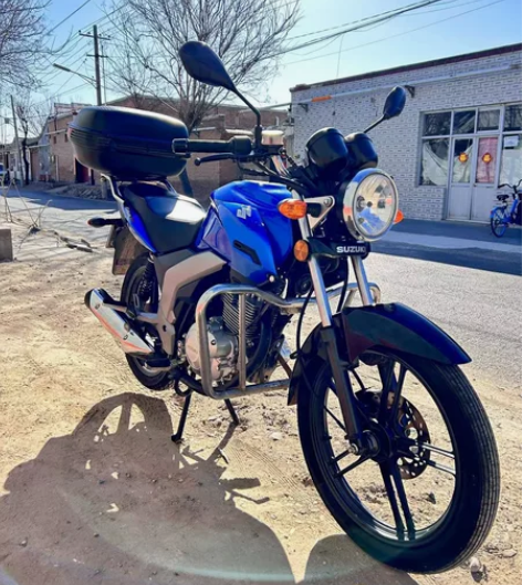 19年铃木gsx150，手续齐全没有违章，...