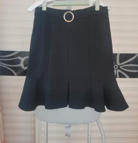 99新以上，鱼尾裙，100～125斤以内可...