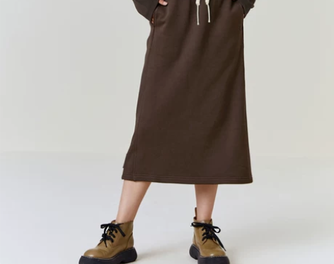 太平鸟卫衣半身裙女2022冬季新款轻运动风...