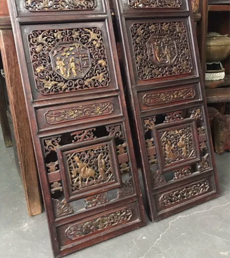 一对鎏金工艺人物故事花窗 尺寸:单片高98...