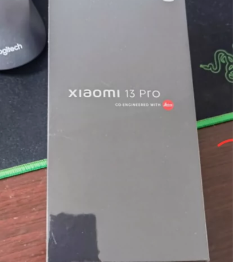 出售一台小米13pro 全新未拆封 12+...