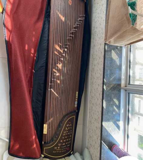 金韵风雅颂古筝，金韵琴行，无破损，学了估计...