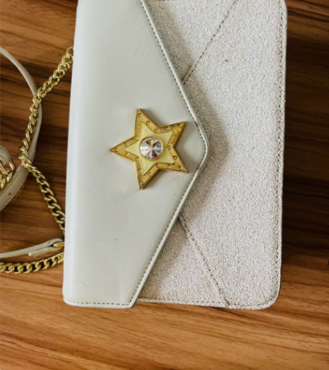 闲置女士链条斜挎手提包包 春夏新品 配裙子...