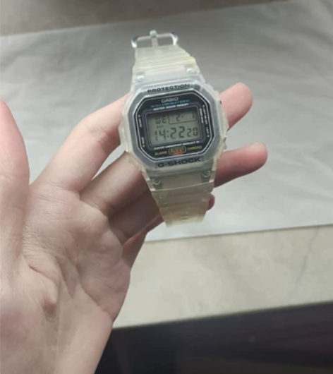 卡西欧DW-5600E电子表，7-8成新，...