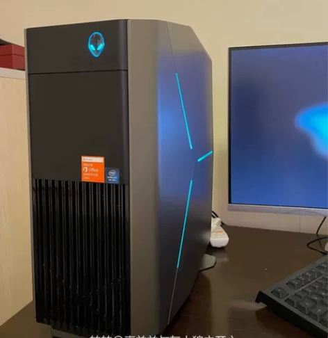 外星人主机自用的 京东购买的。原价8600...