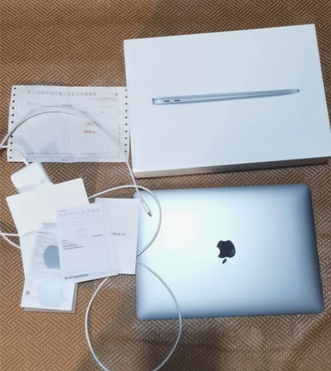 苹果2018年air笔记本自用，机身没有划...