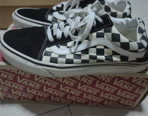 万斯vans黑白棋盘格  40.5  后跟...