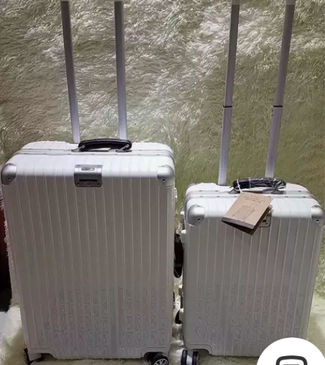 网易严选行李箱24寸 卖家有实体店、拉杆箱...