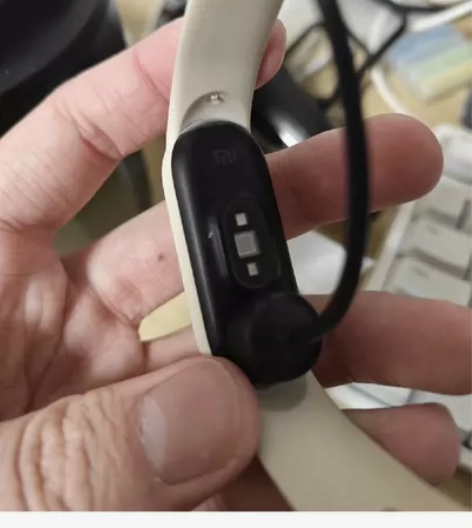 小米手环5nfc用的时间比较久，但是功能啥...