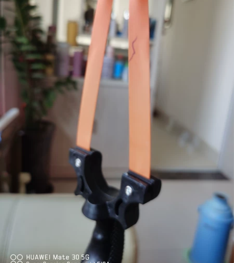 刚买的塑钢弹弓,家里不让玩,低价出售! 感...