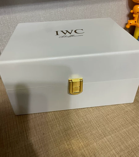 IWC万国手表盒，高端系列，木盒，里面是真...