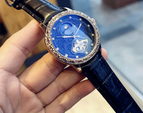 【天猫双11】新款瑞尼黑金游艇镶钻真皮带防...