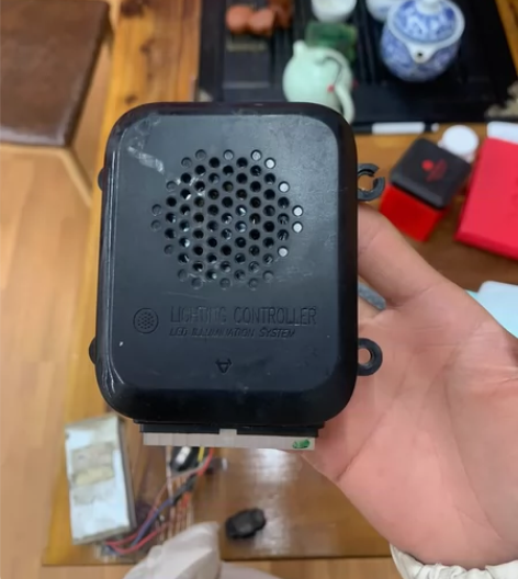 出小牛电动N系列灯控2022年的现在烧了有...