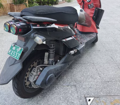 转让个人自用小绿牌五羊电动车，72v23安...