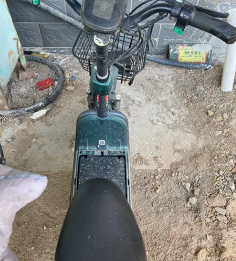 台铃电动车，冬天续航也就在15左右，夏天续...