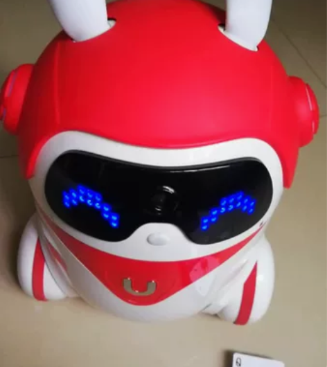 阿U兔智能机器人，有萝卜头遥控，仅自提面交...