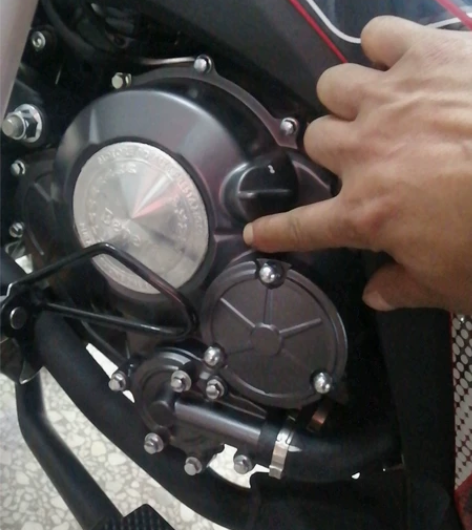 出售全新右盖总成，没用过的，没拆箱的 品牌...