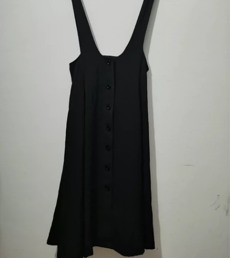 垂坠感很足的背带裙 m，双层有内衬，挺重一...