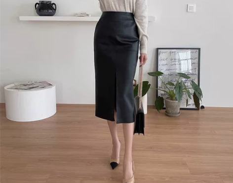 皮裙高腰开叉中长款包臀裙，XL码9新。皮质...