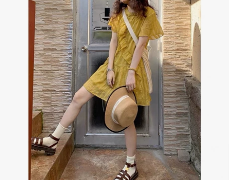 法式少女花边荷叶裙 咸鱼原因：买小了，穿不...