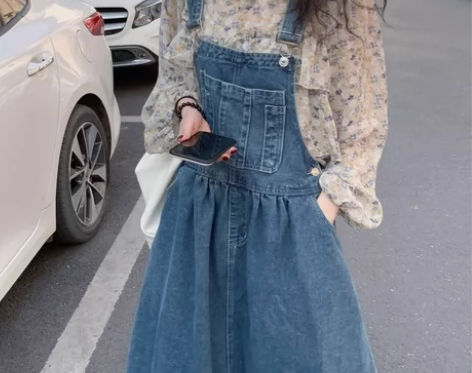 牛仔背带裙女套装小个子春秋韩版设计感学生减...