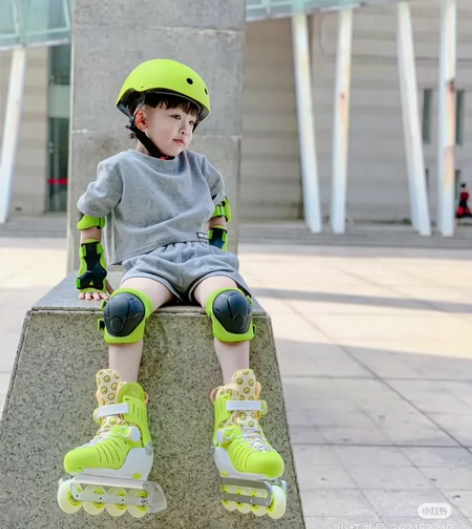 COOGHI酷骑R1 儿童轮滑鞋初学者滑冰...