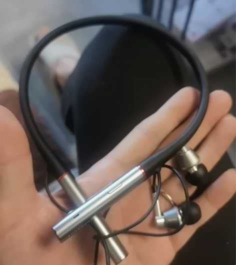 万魔（1MORE）蓝牙耳机 无线耳机 入耳...