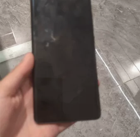 小米12pro，128g。过年时买的，外观...