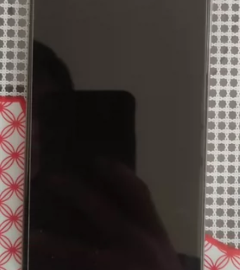 红米K40几乎全新。一点都没修过。可小刀 ...