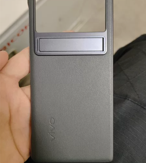 vivo X Fold+ / X Fold...