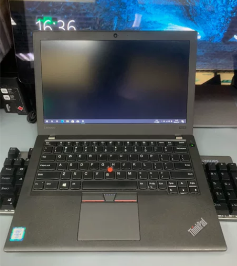 Thinkpad X270 I56300 ...