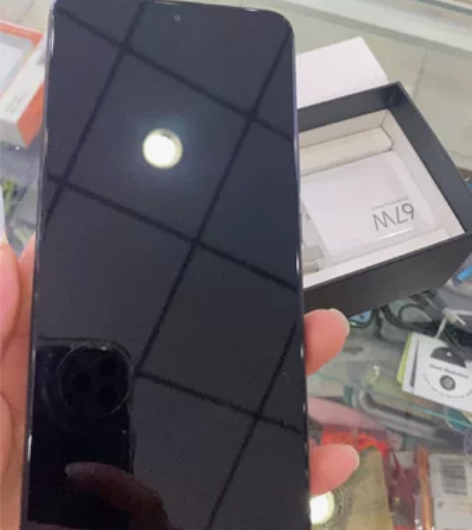 红米k60 256g 未激活只拆封 朋友昨...