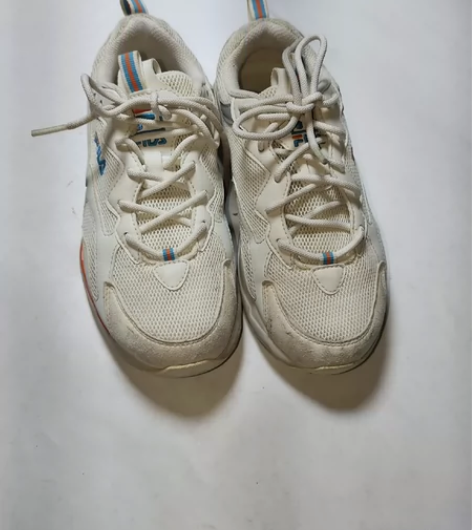 斐乐女鞋,成色如图36码,无破损低价转! ...