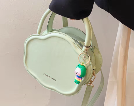 转卖今年流行包包女夏2022新款质感小众斜...