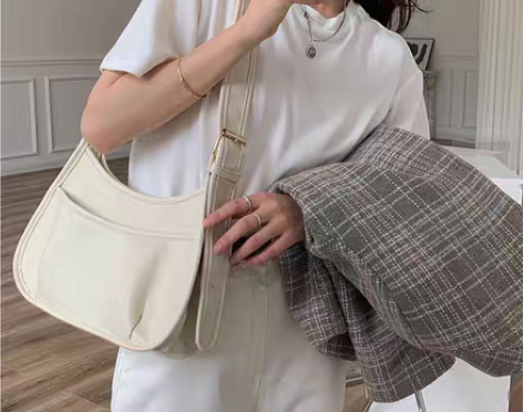 转卖学生大容量斜挎包包女2021韩版新款单...