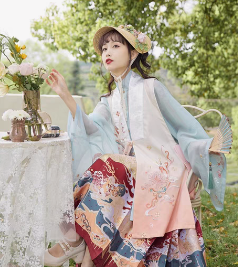 包邮七月夕 橙花仙鹿 明制绣花比甲对襟衫仿...