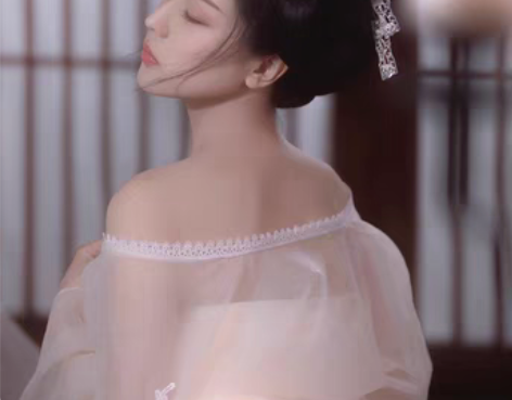 转卖汉服女古装秋冬超仙气改良冬季古风广袖上...