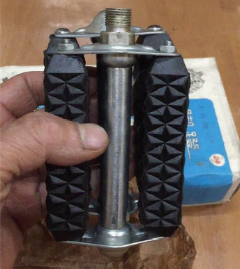 凤凰永久飞鸽自行车高档脚蹬，公制螺纹，库存...